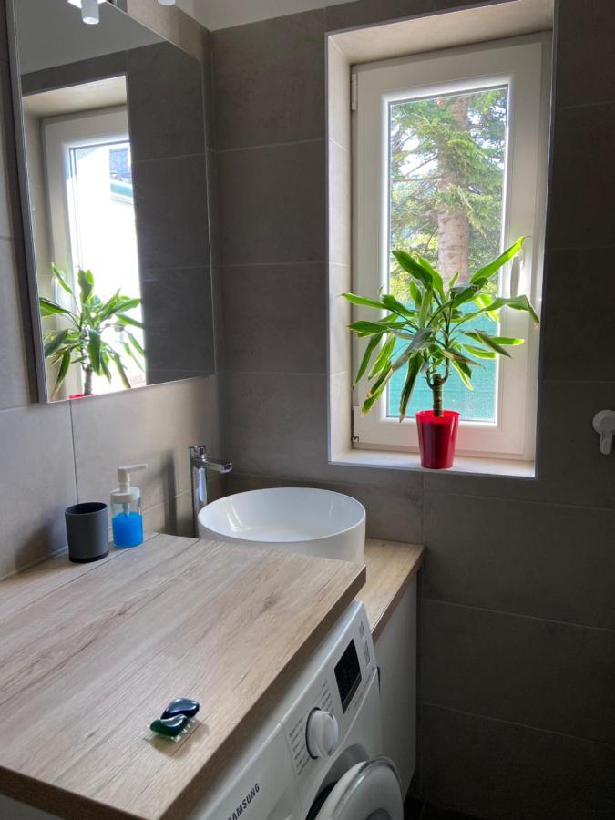 Appartement Garden Apartman House à Pécs Extérieur photo